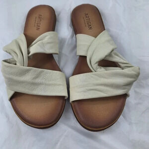 ARTISAN Crafted By Zigi Womens Leather Enida Off White Sandals Size 10